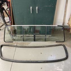 Ford F250 Rear Window And Gasket
