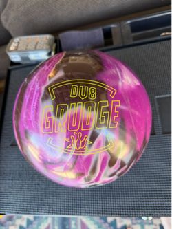 DV8 Grudge Bowling Ball 16 lb.