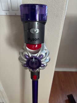 Dyson cordless vacuum SV 25
