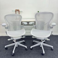 HERMAN MILLER MINERAL SATIN ALUMINUM REMASTERED AERON SIZE B CHAIRS FULLY LOADED $850 EACH DELIVERY AVAILABLE 