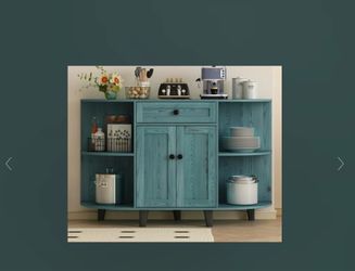 Cabinet with 2 chairs