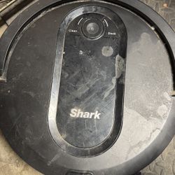 Shark Robot Vacuum 