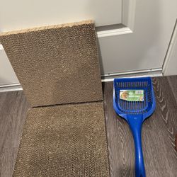 2 scratching posts and a scoop, all for $10