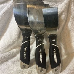Husky scraper