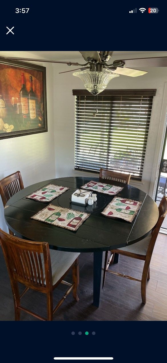 Dinning Table 