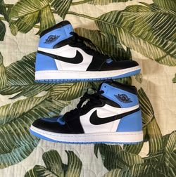 Air Jordan 1 Retro High OG Sneakers