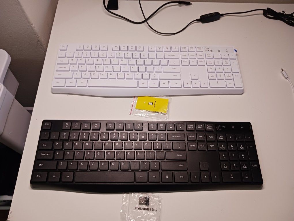 Wirekess keyboard New.
Black or white color.
Only 5 dollars each.
Incredible deal