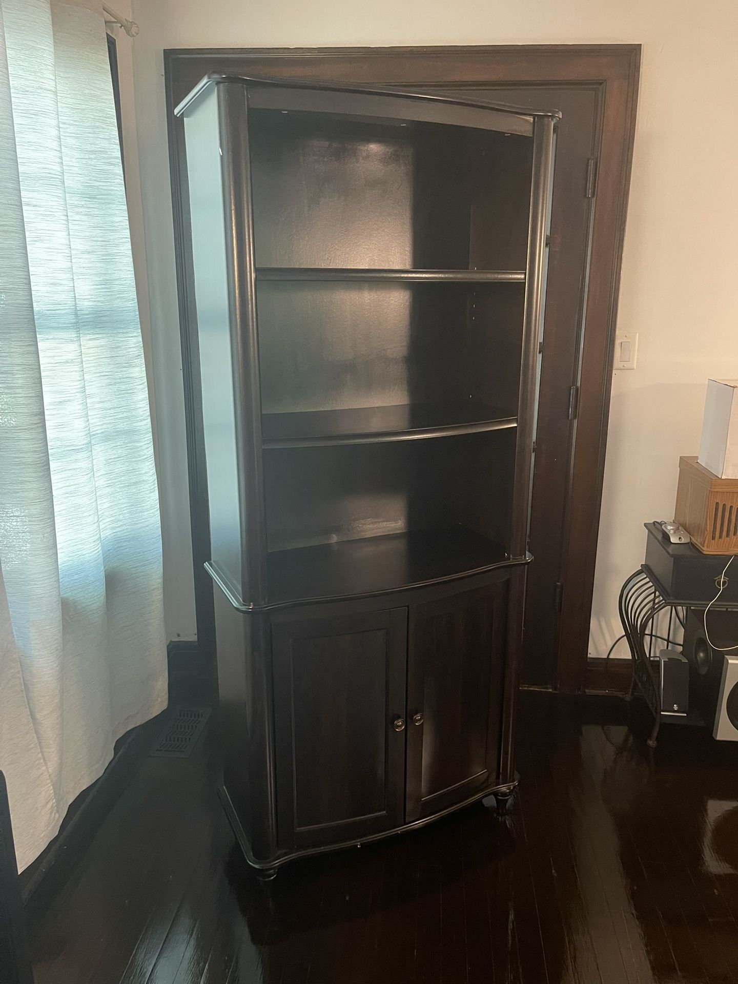 Bookshelf/Cabinet