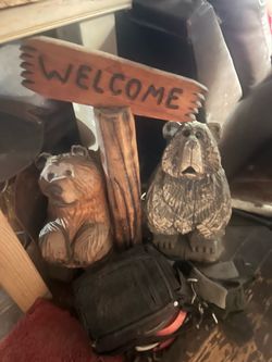 Bear Welcome Sign Figurine Decor