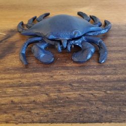 (New w/tag) Chesapeake Bay Co. Blue Crab Key Hider Figurine - Cast Iron w/Hinged Secret Compartment