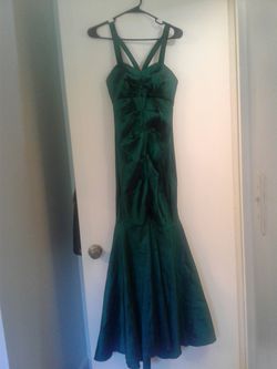 Emerald green, mermaid style formal dress
