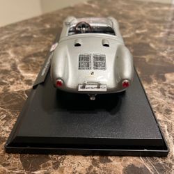 Maisto 1:18 Porshe Spider