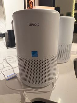 Levoit Smart Air Purifier – Good Condition