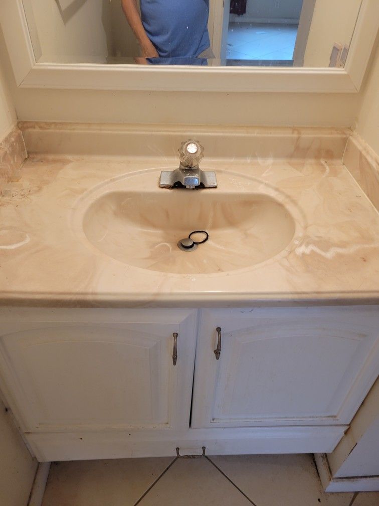 30inch bathroom vanity with pullout drawer, Light, sinktop, Faucet