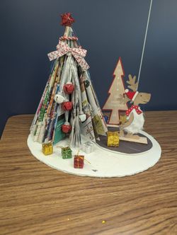 Classic Christmas Themed Christmas Tree