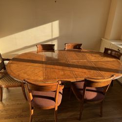 Authentic Wood Dinning Table With Chairs