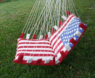 REDUCE PRICE. HAMMOCK CHAIR.