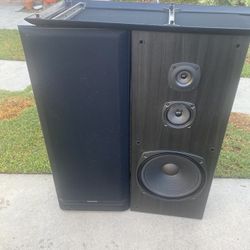 Ken wood Speakers