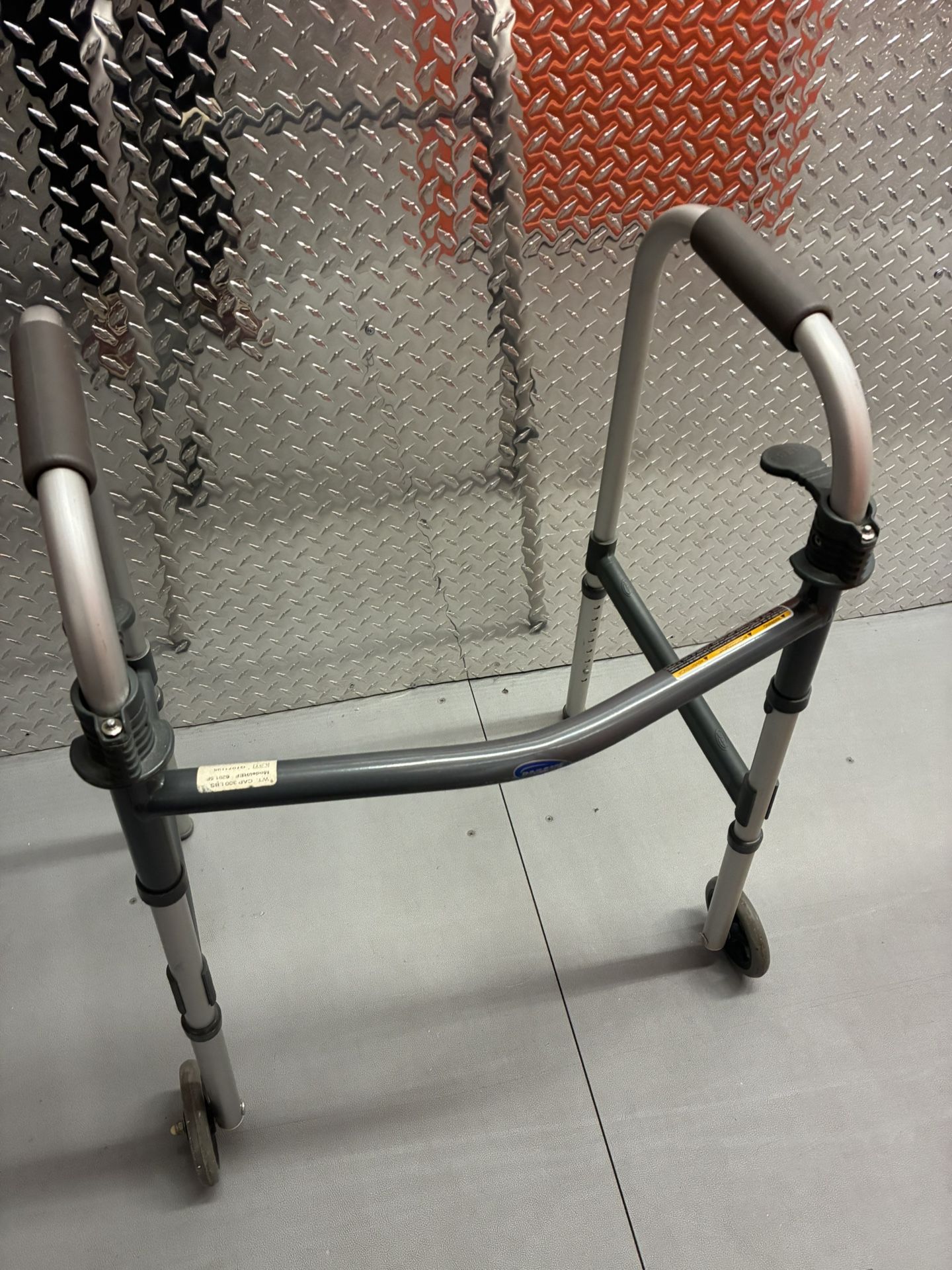 Fixed Wheels Walker