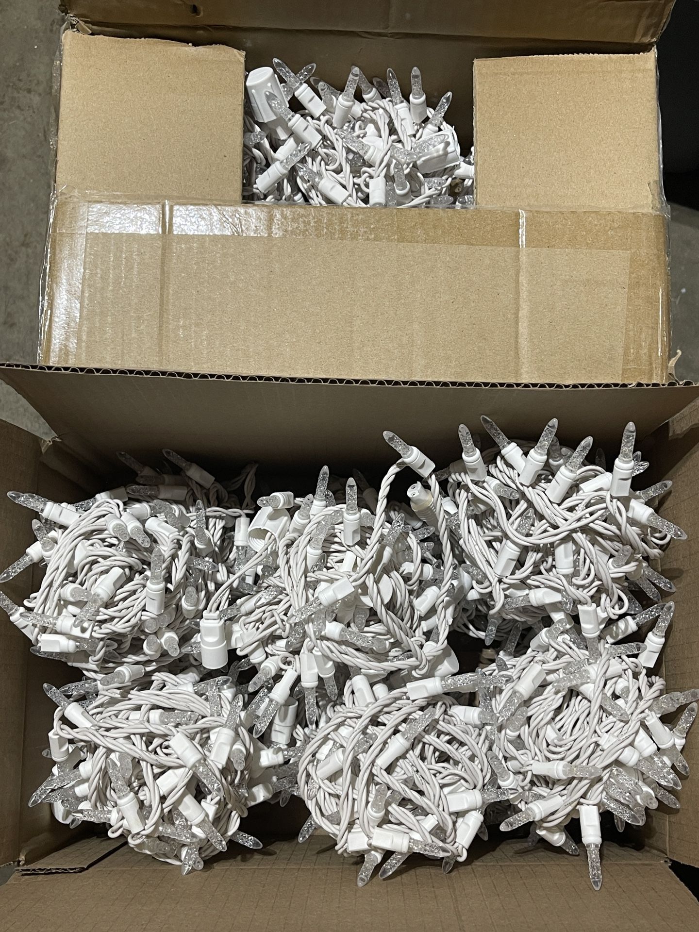 String Lights (24 Lights, 6ft Each - 144ft Total)