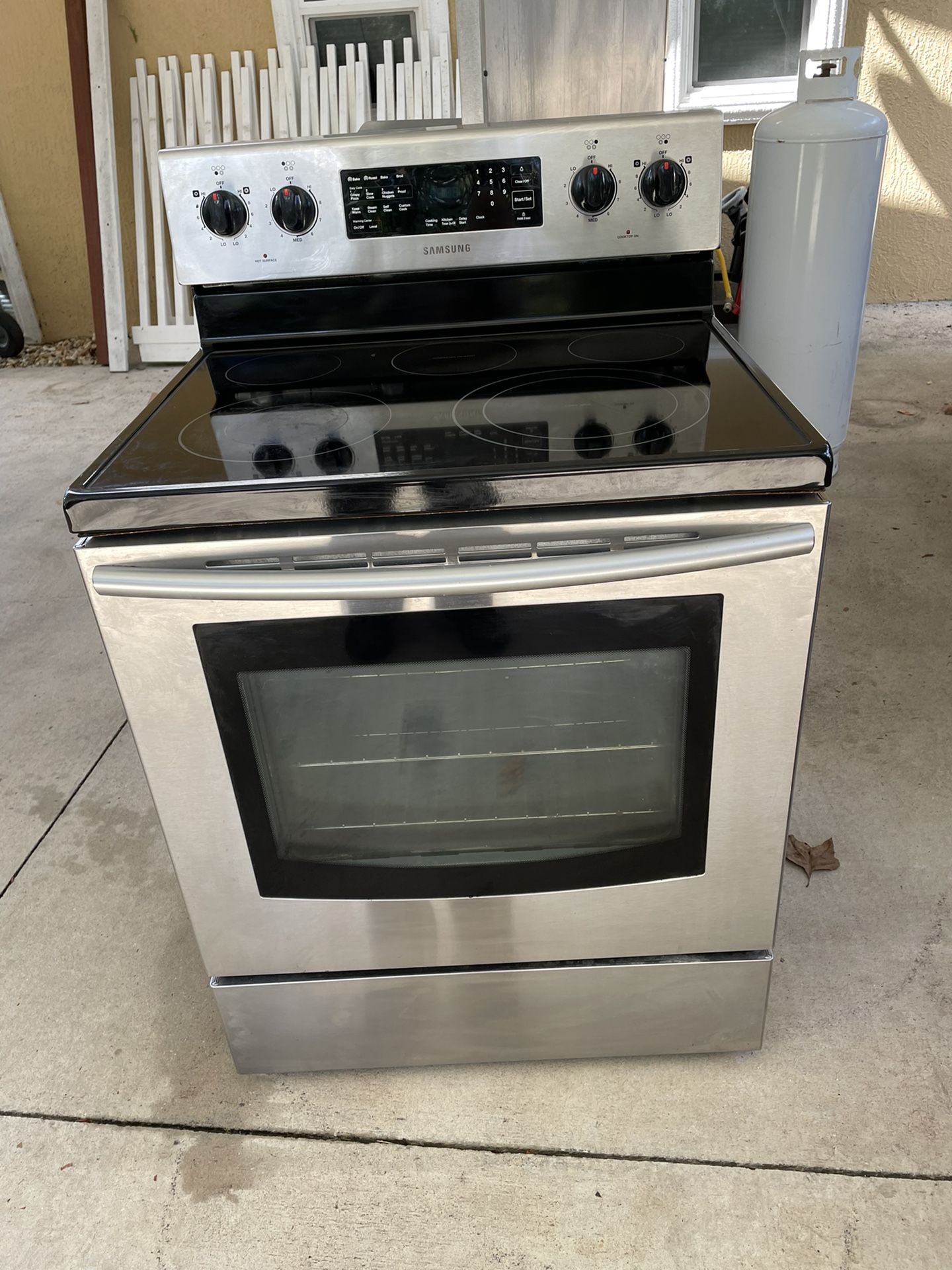 Samsung conventional stove 