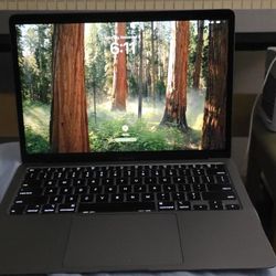 Macbook Air (Newest OSX) - Delivery Available