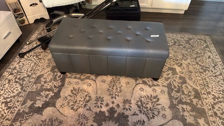 Moving sale