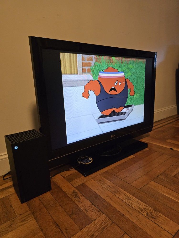 LG TV 42 Inch Full 1080i NOT A Smart TV