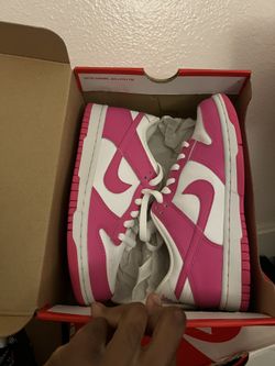 Nike Dunk Laser Fuchsia Size 5y/6.5W