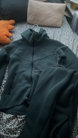 nike tech black, size xs