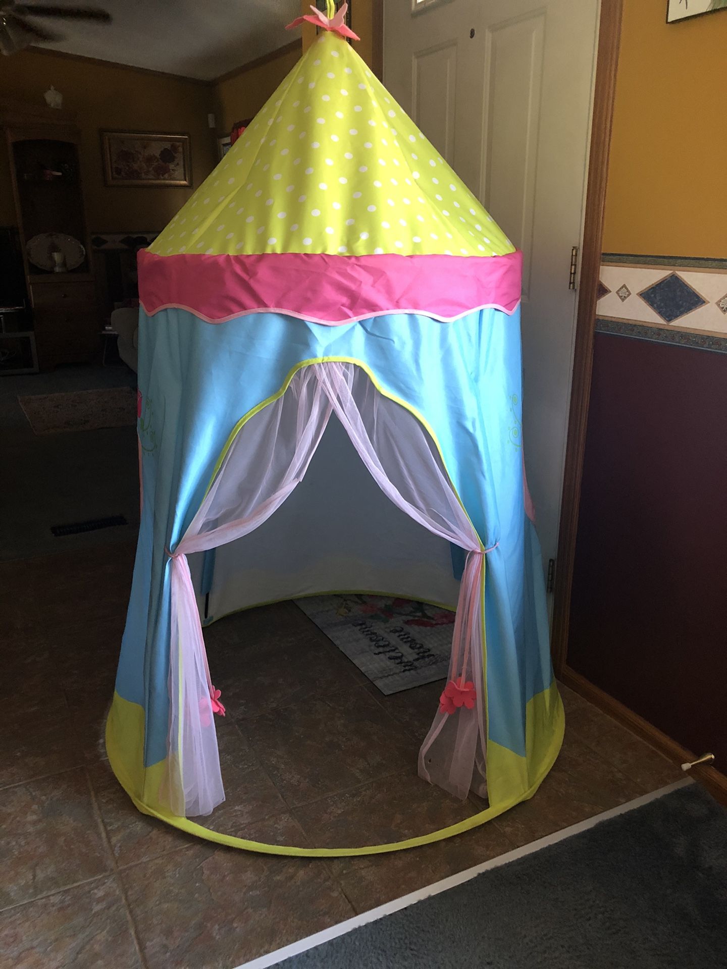 Happy Arts and Crafts Toys GMBH Tent
