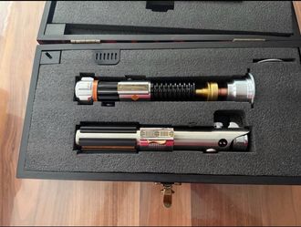 LE Star Wars Battle of Heroes Lightsaber Set