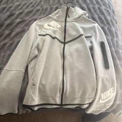 Nike Tech 