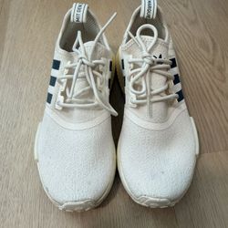 Woman Adidas NMDs