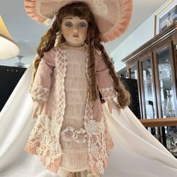 Franklin Mint 1993 Victorian Heirloom Bebe Thuillier Porcelain Doll