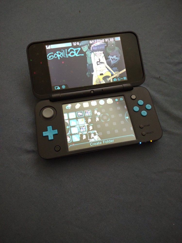 Nintendo 2DS XL with Homebrew Installed