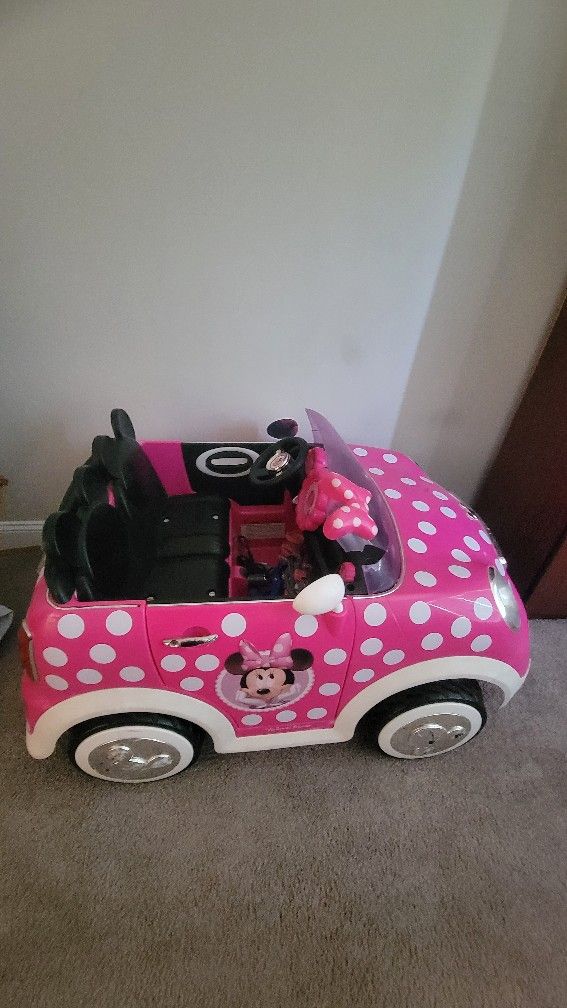 Minnie Car