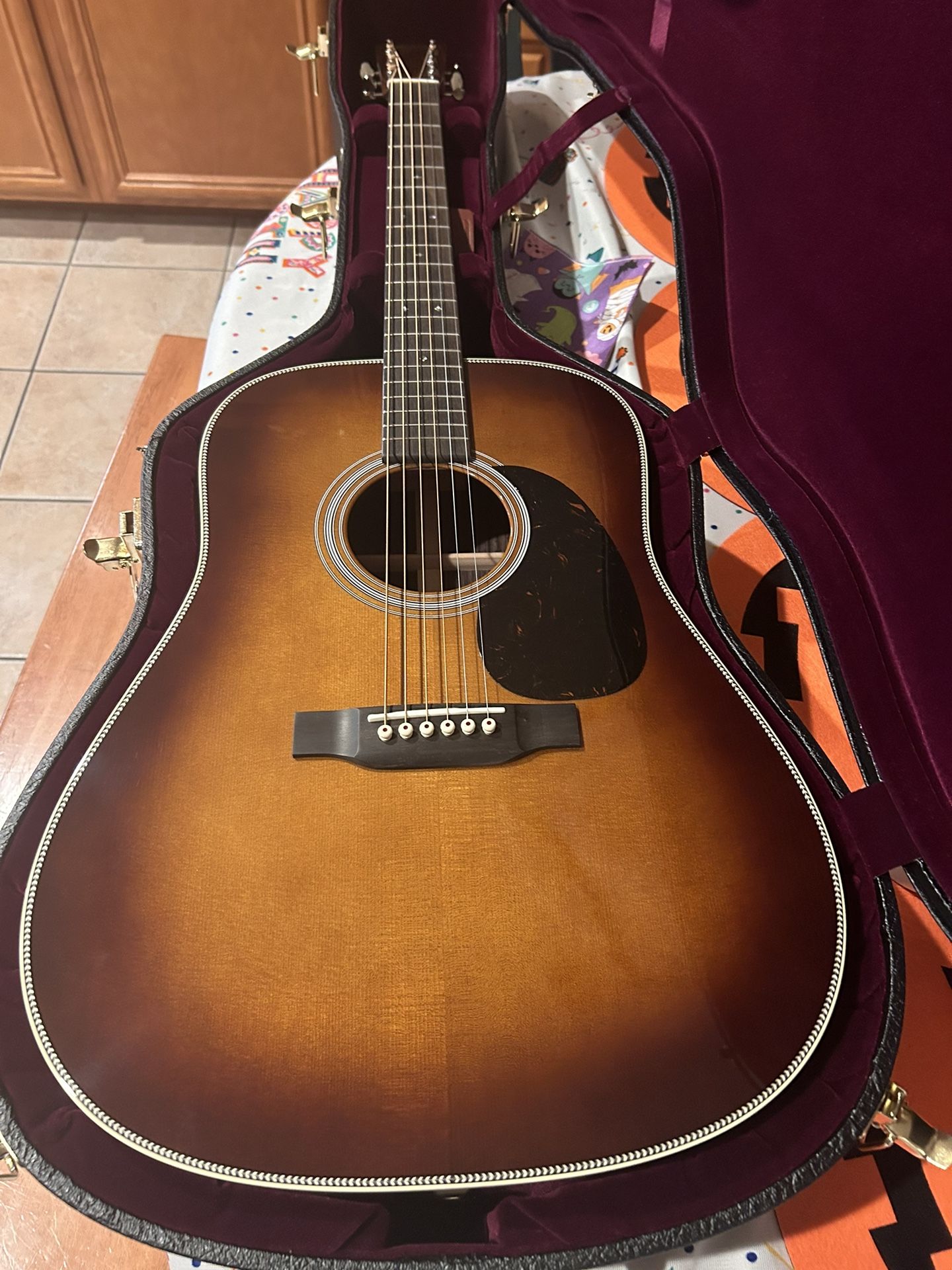Martin Custom Shop Hd28