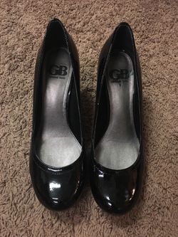 Gianni Bini Woman shoes size 7:30