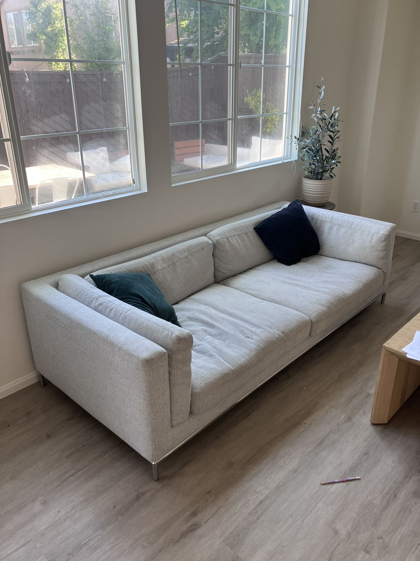 Sofa (Rove Concepts)