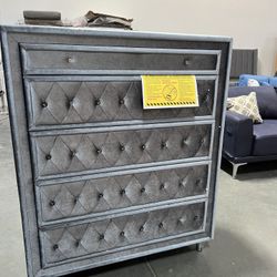 !New 5 Drawer Chest! Upholstered Grey Chest, Matching Dresser And Nightstand Are Available! 