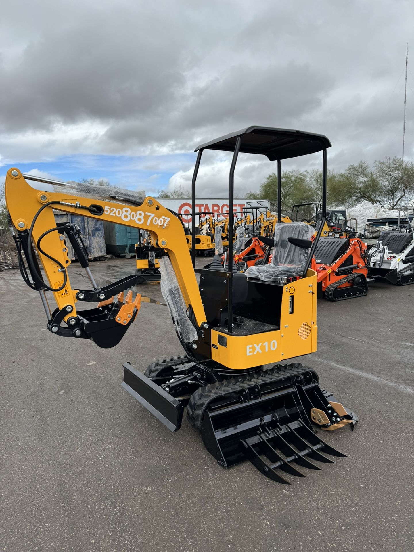 New Gas Mini Excavator