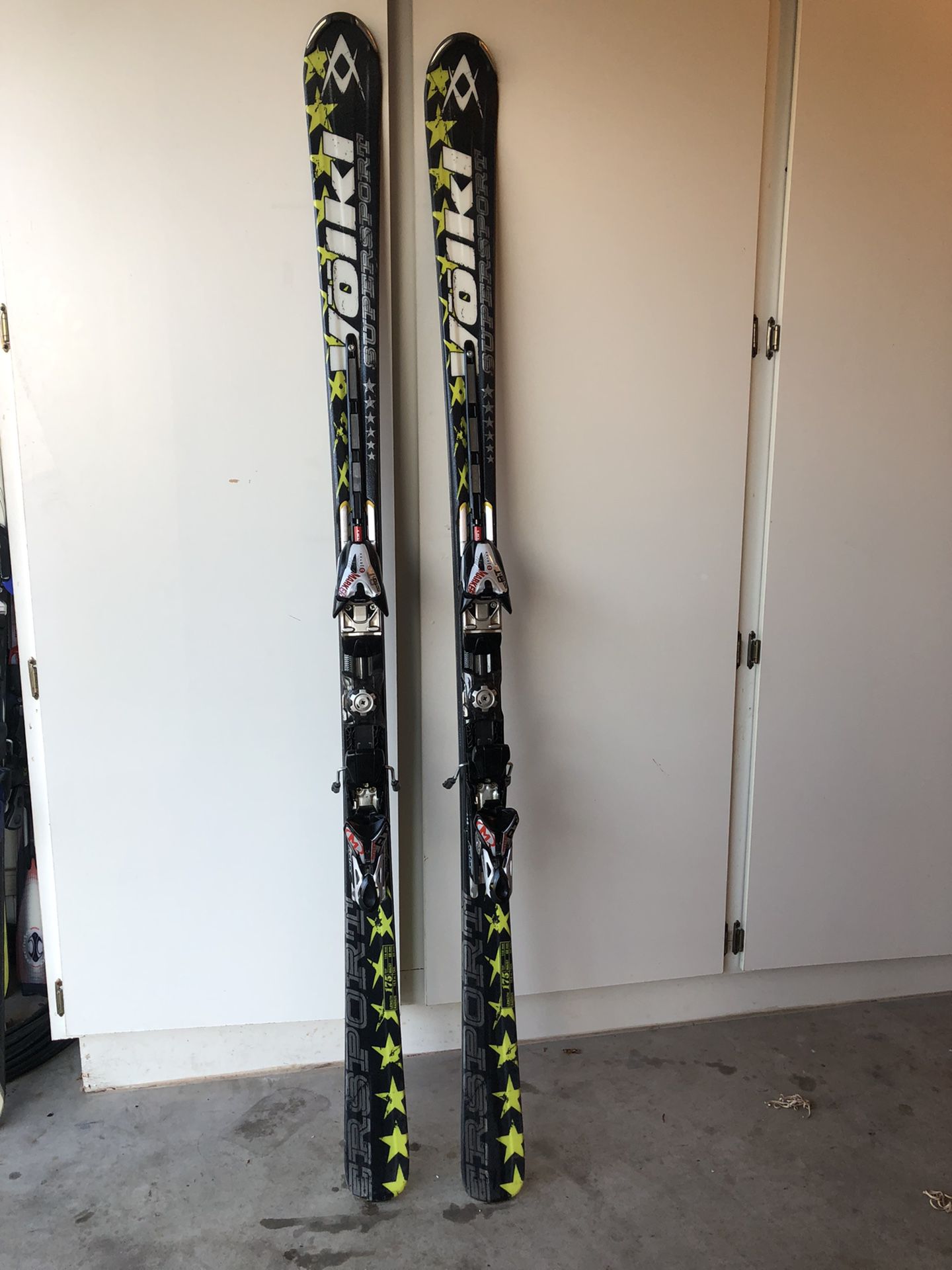 Skis 175cm Volki