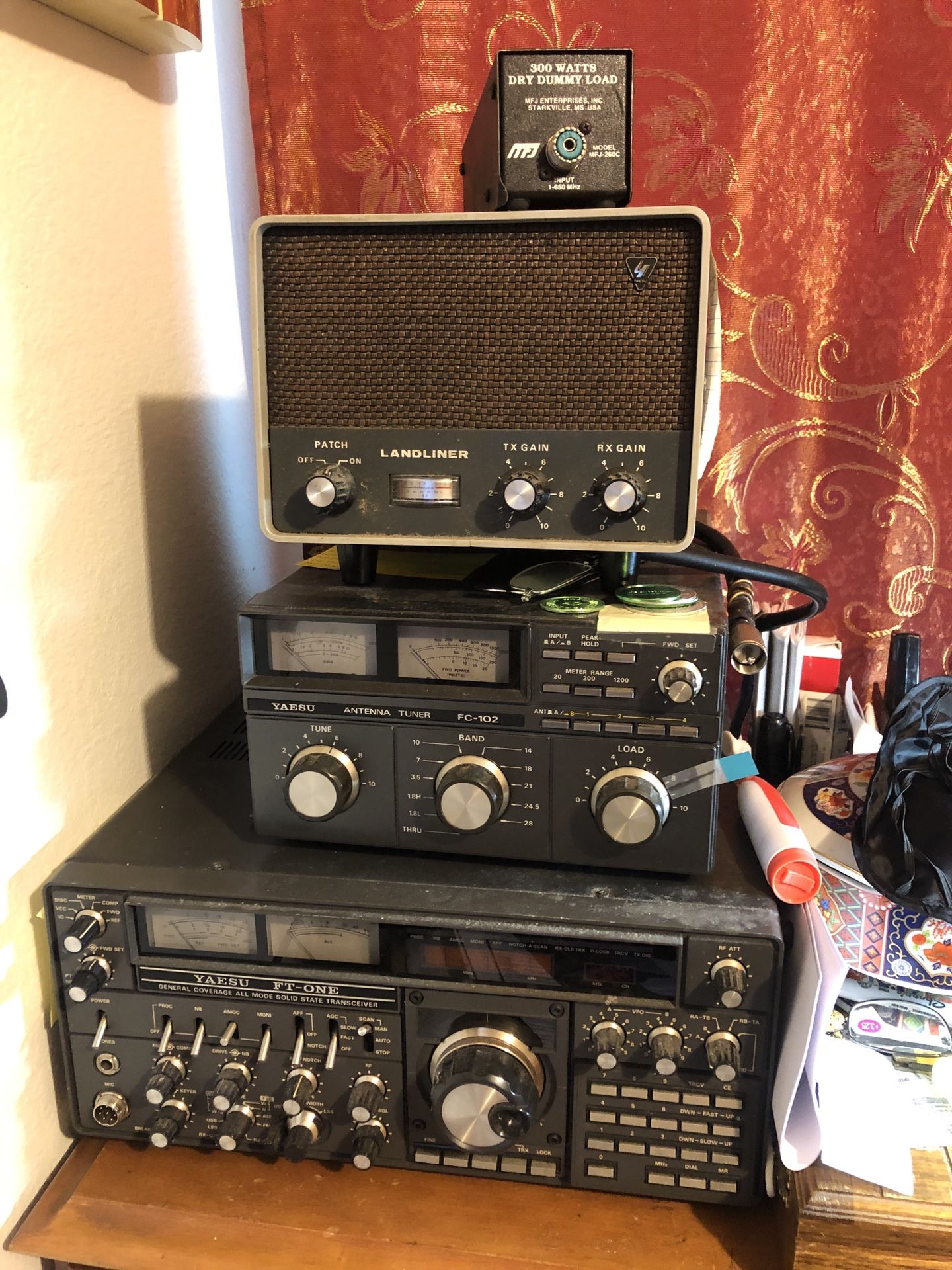 Yaesu FT -one -YAESU ANTHENA TUNER F-102 -Speaker Mic And 300 Watts Dummy Load