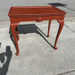 Accent Table