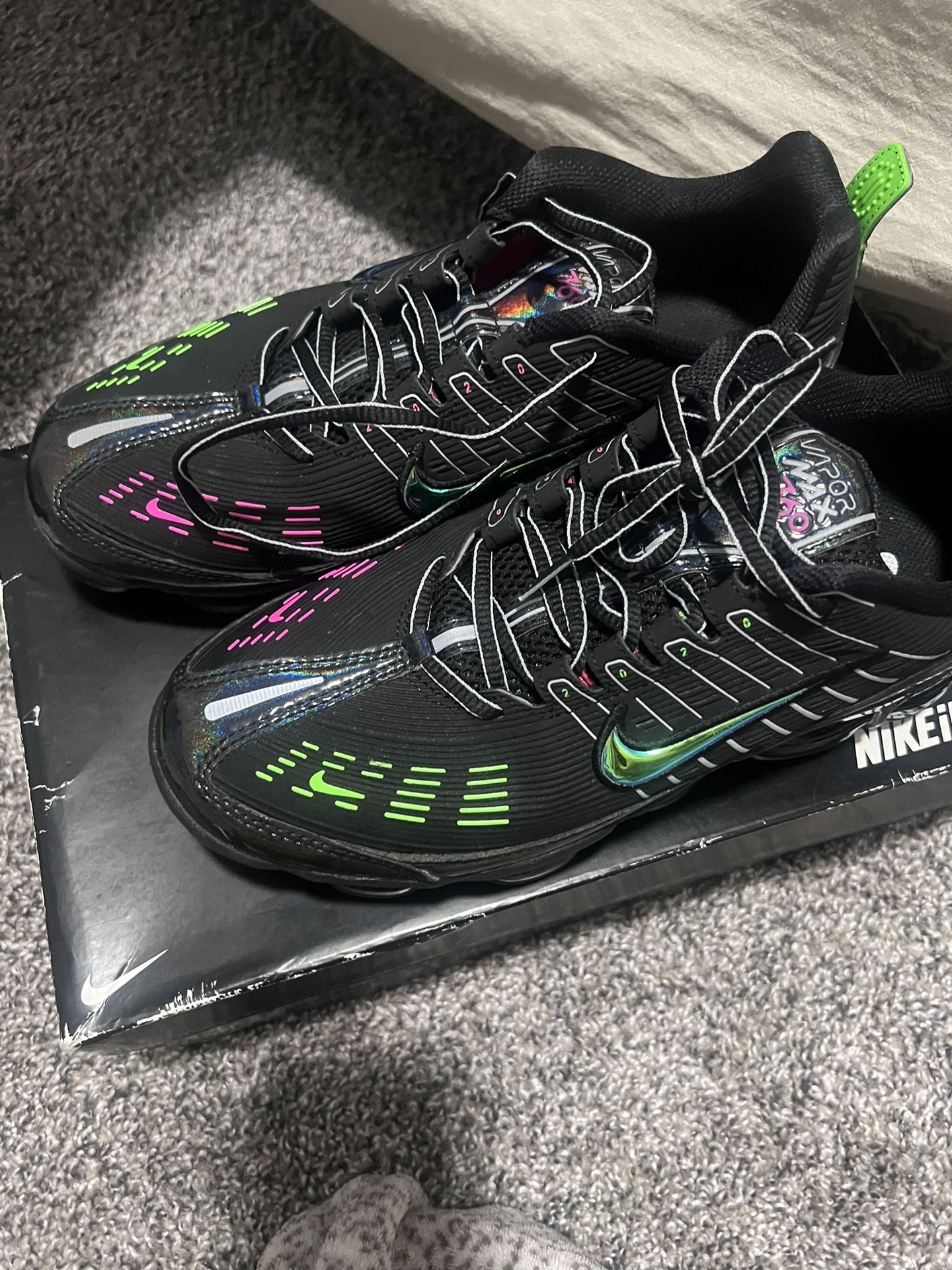 Nike Air VaporMax 360 Black Green Strike Pink Blast