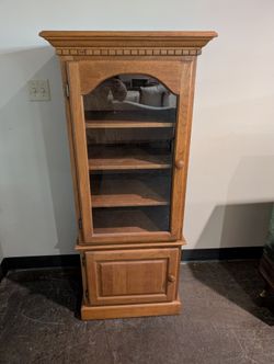Classic Wood Display Cabinet with Glass Door