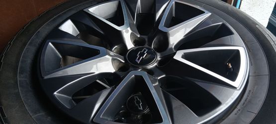 Chevy silverado oem 20 inch rims wheels