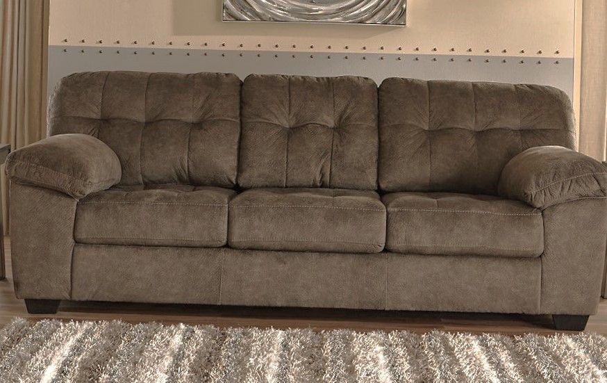 Plush Sofa recliner with tufted cushions