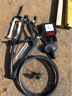 29er BOOST Frame plus Miscellaneous Bike Parts